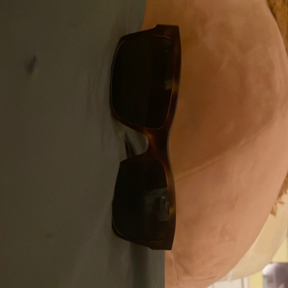 Zonzipper sun glasses. - Picture 1 of 4